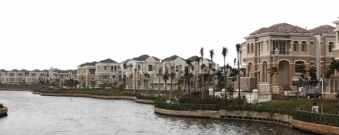 Bukit Golf Mediterania