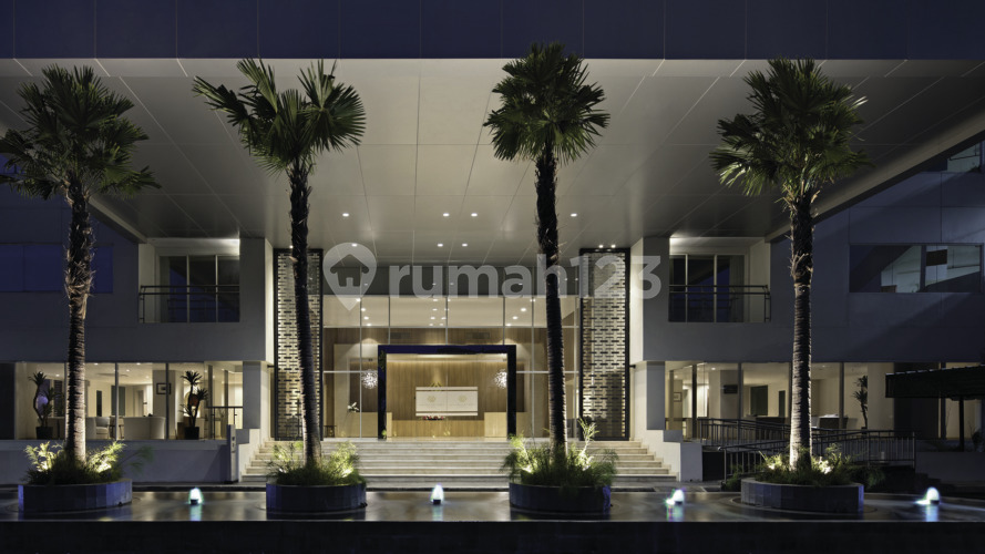 AKR Gallery West - Image 2