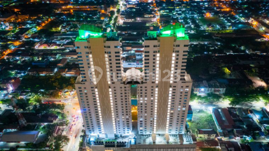 Manhattan Condominium - Image 2