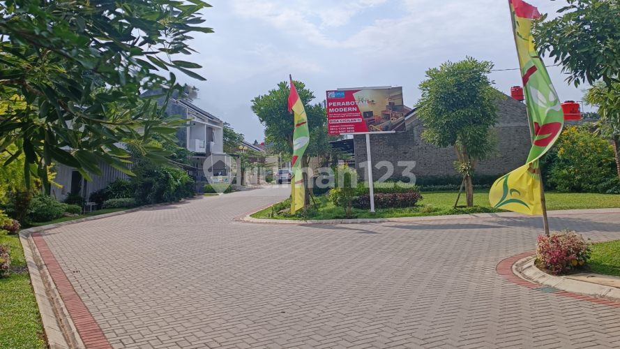 Greenville Residence - Image 11