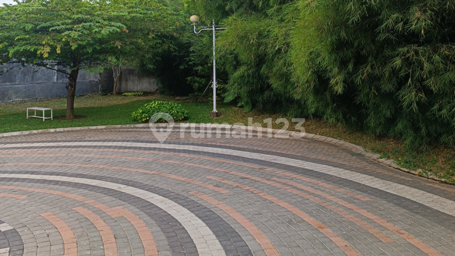 Greenville Residence - Image 13