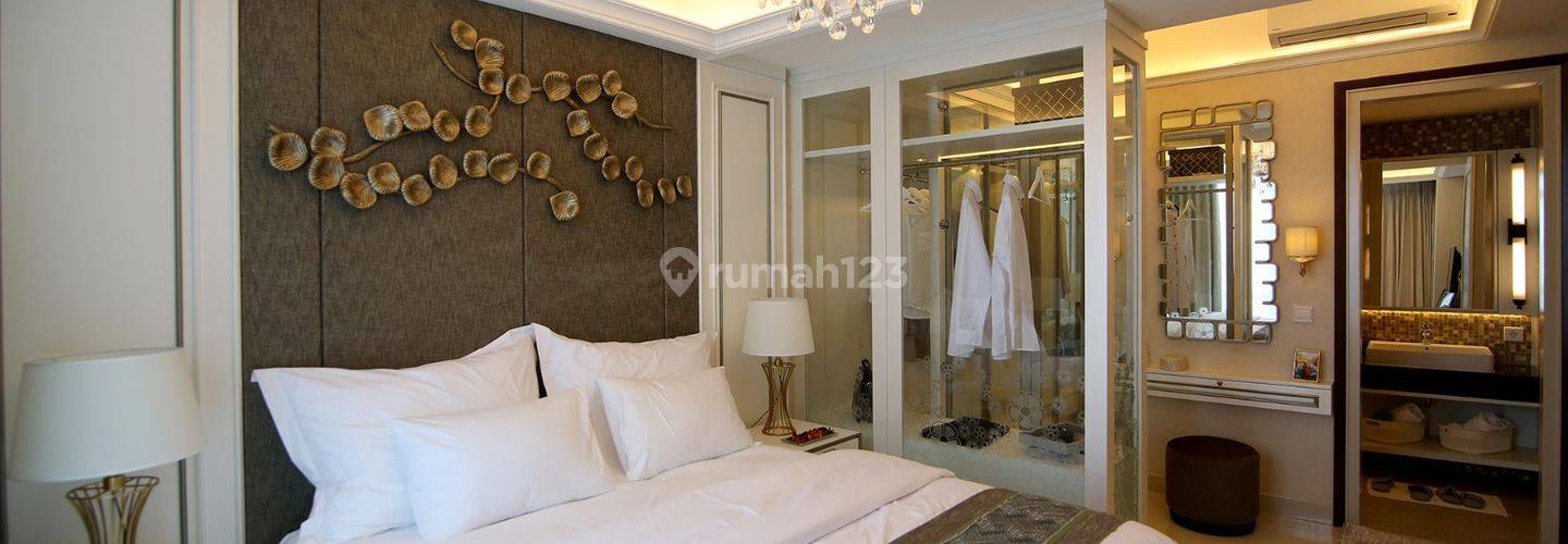 RB1a (2BR+1 Study) di The Kensington Royal Suites