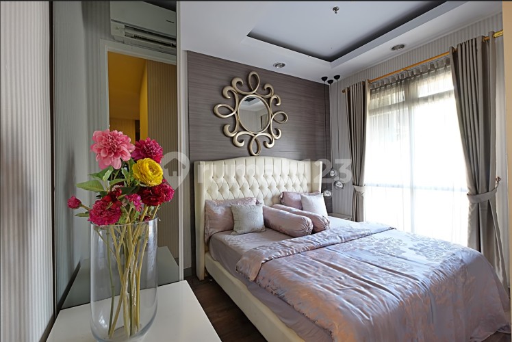 Junior Suite di Puri Orchard Apartemen