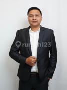 Adhi