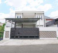 Rumah Luas 2 Lt Sudah Renov Semi Furnished di Depok 15 Mnt Ke Stasiun Lenteng Agung J14506