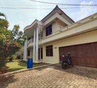 Rumah luas komplek megapolitan cinere