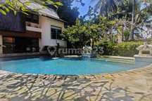 Beautiful Villa At Beachside Saba Gianyar