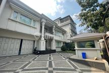 Rumah Lux Jalan Anggrek Sayap Supratman, Bandung Kota