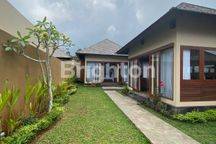 VILLA FULLY FURNISHED  GAYA BALI DENGAN FASILITAS JACUZZY AREA MUNDUK DENGAN VIEW PEGUNUNGAN DAN UDARA YANG SEJUK