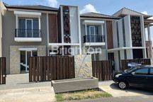 Villa 2 lantai dengan pool di nusa dua dekat bandara dan tol 