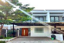 Rumah Seken Terawat dekat Living World Grand Wisata Bekasi J19068