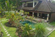 villa modern dekat pantai amed