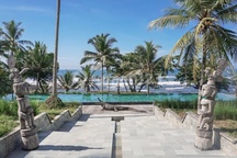 Luxurious beach front wooden villa , about 2 hours drive from Kuta at pekutatan negara