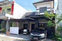 Rumah Cluster Lingkungan Nyaman Furnished Di Tirtamaya Residence Gentan Solo