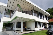 Villa Strategis Dekat Tretes Raya Siap Huni untuk 50 orang