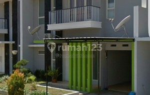 Wide body 10 beach area house