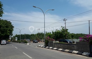 Tanah Besar untuk Usaha