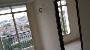 Gambar 4 Jual cepat Apartemen Gardenia Boulevard 1br 35m2 UF Hadap golf 