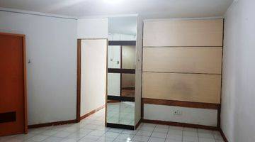 Gambar 1 Apartemen TKC (Taman Kemayoran Condominium), Tipe 1BR, Semi Furnished, SUPER MURAHHH !!! (Bawah NJOP)