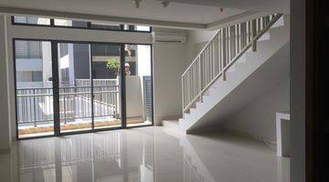 Gambar 1 Soho Pancoran Tower Noble Lt 10, 1,5 Lantai, Luas 99,47 m2, Semi Furnished