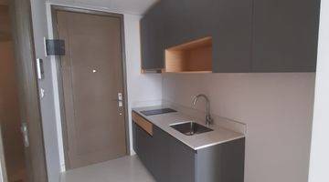 Gambar 3 Taman Anggrek Residences Studio Semi Furnished Lantai Tinggi, View City, Taman Anggrek, Jakarta Barat