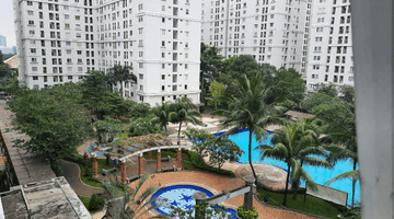 Gambar 1 Spacious unit at Green Palace