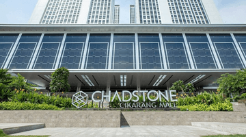 Gambar 1 kan Apartemen Mewah Chadstone Lippo Cikarang Tower A pool view