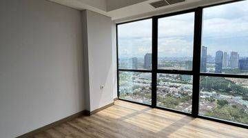 Gambar 1 Apartemen The Smith Depan Ikea