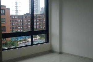 Gambar 4 Apartemen LLOYD Alam Sutera