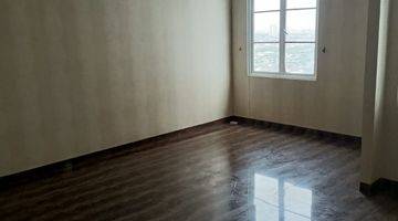 Gambar 3 Apartemen 2 Lantai Type Loft Di French Walk MOI Kelapa Gading **