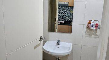 Gambar 4 APARTMEN DI DALAM MALL