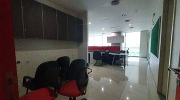 Gambar 5 Ruang Kantor di Gandaria 8, Furnished area Kebayoran Lama, Jakarta Selatan