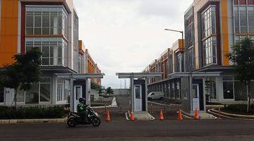 Gambar 2 Ruko Magna Commercial, Sumarecon, kawasan ideal bagi berbagai jenis bisnis, dikelilingi perumahan dan area industri Akses mudah dari exit tol Gedebage