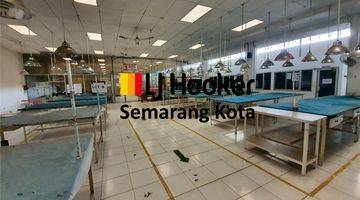 Gambar 1 Gudang siap pakai di daerah Yos Sudarso (HL)