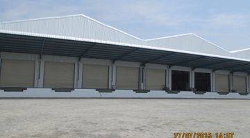 Gambar 1 Gudang Loading Bay di Kawasan Industri Medan 3 (KIM-3) MEDAN