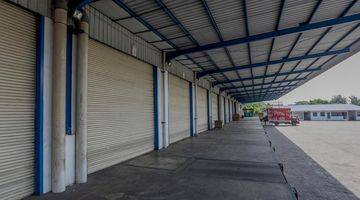 Gambar 3 Gudang Loading Bay di Kawasan Industri Medan 3 (KIM-3) MEDAN