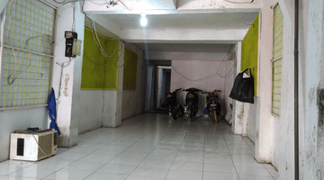 Gambar 4 Toko Tempat usaha spare part motor lokasi strategis di Kebon Jeruk III, Hayam wuruk Jakarta Kota