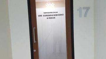 Gambar 4 Ruang kantor di ITS Tower Jl Raya Pasar Minggu