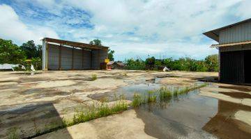 Gambar 4 Warehouse / Gudang tengah kota