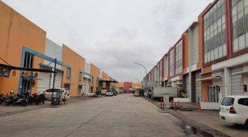 Gambar 1 Jual  Gudang Bizpark  Kopo Commercial Estate Lebar Muka 8 Meter