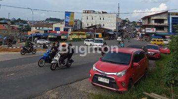 Gambar 2 RUKO 2 LANTAI LOKASI STRATEGIS HADAP JALAN RAYA UTAMA SIMPANG LAMPU MERAH DI BENGKONG