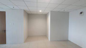 Gambar 3 Office space di pusat bisnis Asia Afrika Bandung