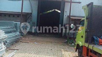 Gambar 1 Gudang di Cikiwul, Bantar Gebang, Bekasi