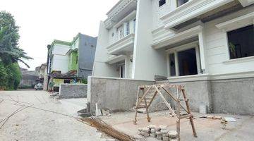 Gambar 4 CILANDAK KKO TOWNHOUSE BRAND NEW MPDERN CLASSIC DEKAT TRANSMART