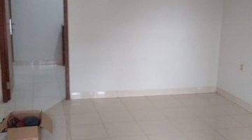 Gambar 5 Dijual rumah tinggal di lingkungan asri cluster Koni Residence dekat sawangan (RS) 