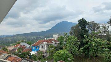 Gambar 5 Rumah 3 Lantai Bagus Kamar Banyak View Langsung Gunung Pancar Klaster Taman Legian Sentul City Bogor 