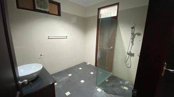 Gambar 3 Rumah 2 Lantai dengan Private Pool & Halaman Luas di Benda - Jeruk Purut, dekat Kemang (boleh untuk kantor)