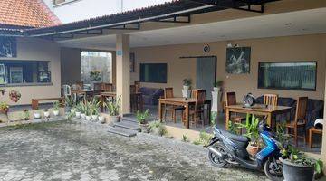 Gambar 3 Rumah dan Tempat Usaha Studio Musik/Cafe di Jl Mahendradata, Dps