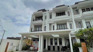 Gambar 2 Di jual Rumah Show Unit Winona di CBD Alam Sutera Type Tyria 7x18