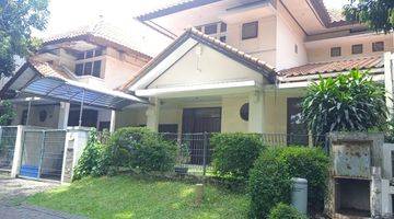 Gambar 1 Rumah Full Furnish Disewakan di Graha Family, Surabaya